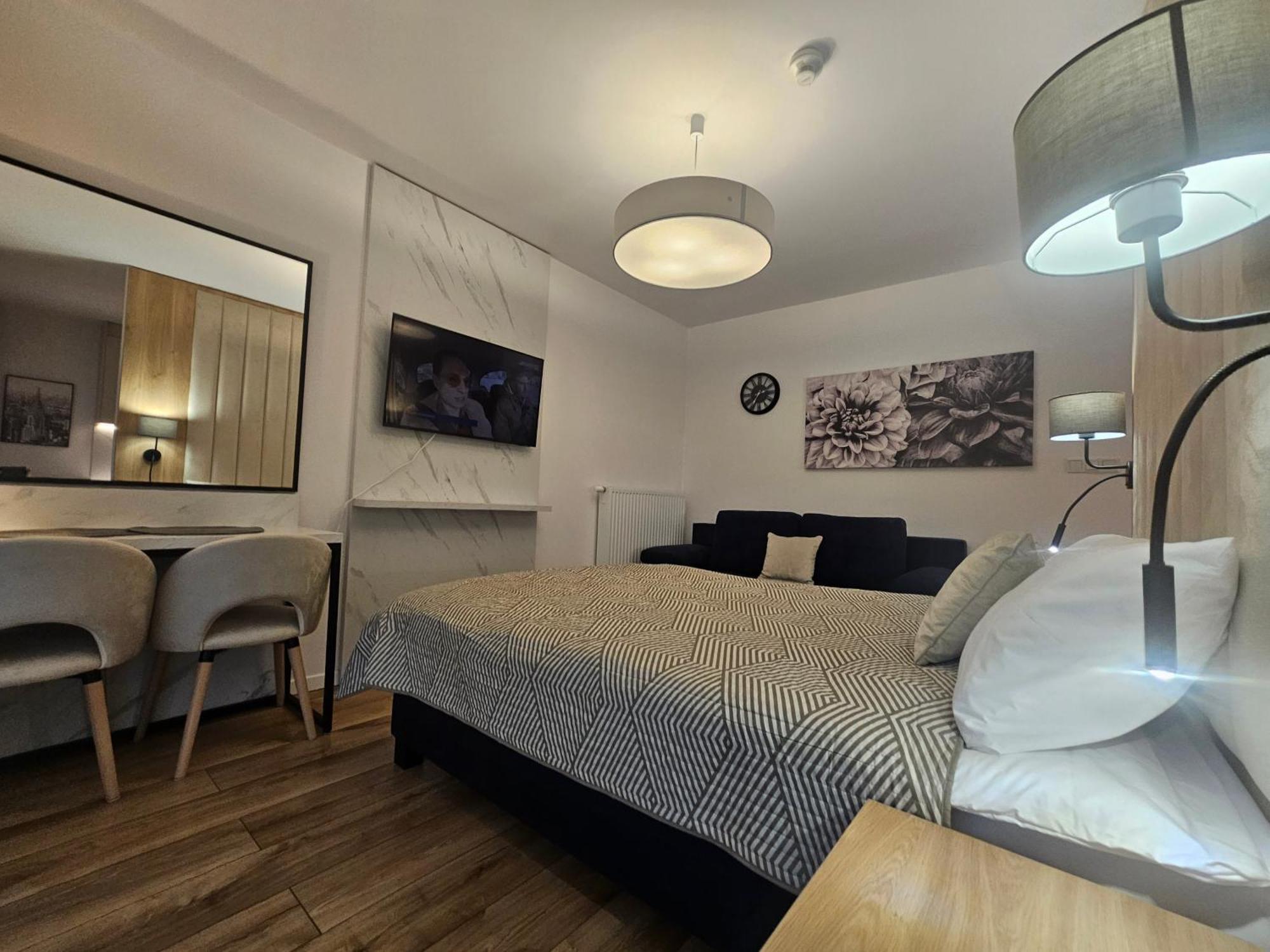 City Sense New Apartments - Main Station And City Center Вроцлав Экстерьер фото
